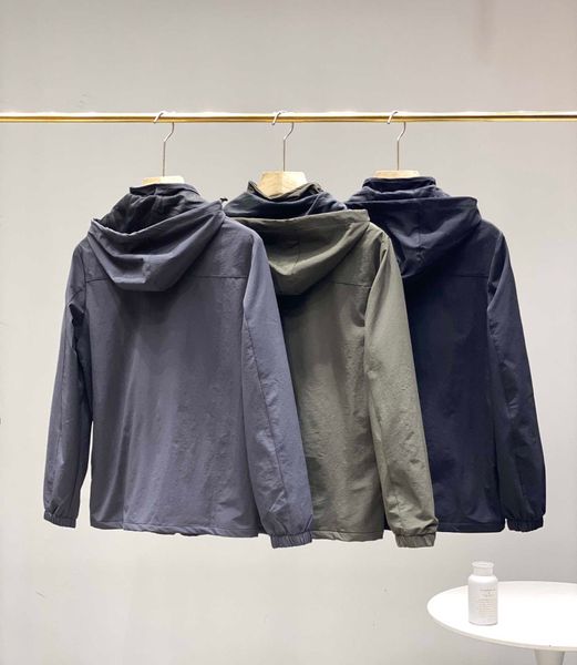 

version designers men's high-end jacket heat wicking animal embroidery pattern europe waterproof outdoor sports windbreaker hooded high, Black;brown