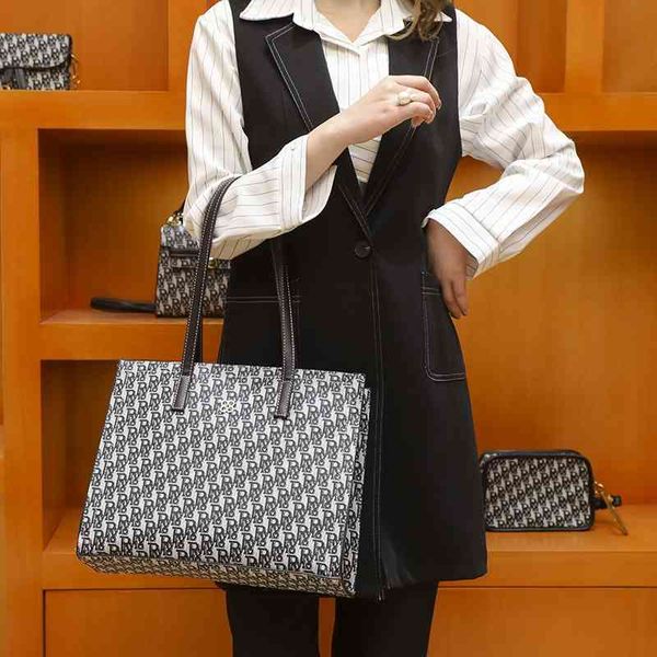 

classic new classic leather woven tote simple portable one shoulder bag women's fashion handbags