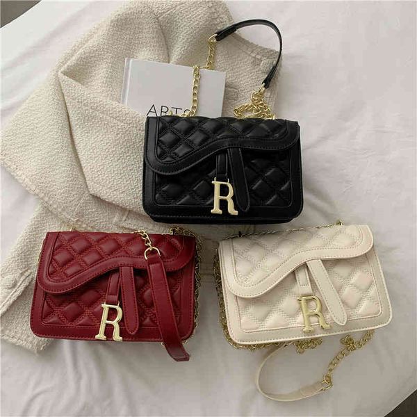 

2022 factory wholesale new solid color chain small square female trend fashion versatile simple single shoulder texture foreign style messen