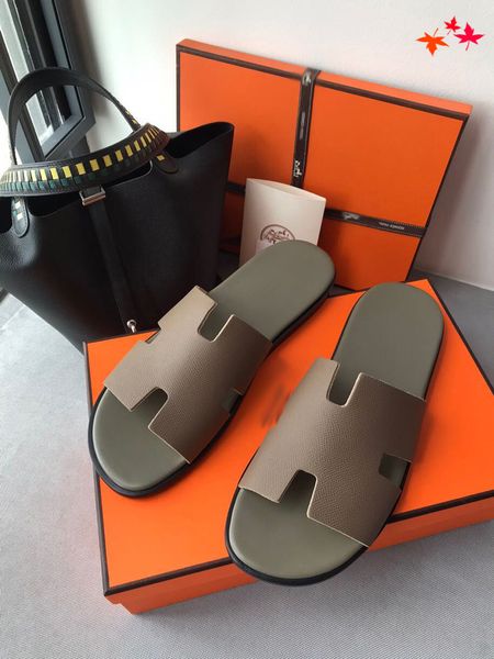 

2021 slipper designer slide summer sandals fashion men beach indoor flat flip flops leather luxurys shoes mens slippers with box size 39-45, Black