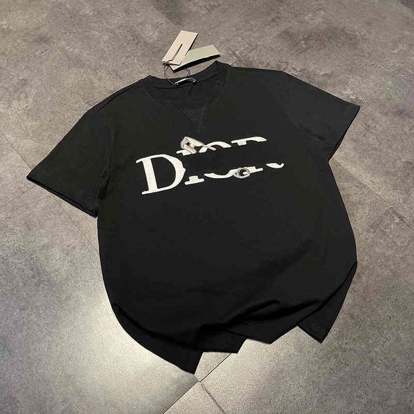 

paper clip embroidered letter dr round neck short sleeve casual t-shirt for lovers in black and white category clothing outlet