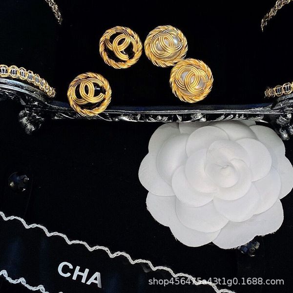 

2021 new medieval french style old black and white glazed texture small fragrant earrings women's s 925, Golden