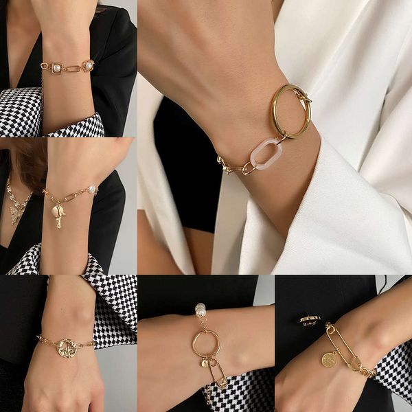 

hand catenary simple geometric bracelet cool style personalized pin pearl thick chain bracelet, Black