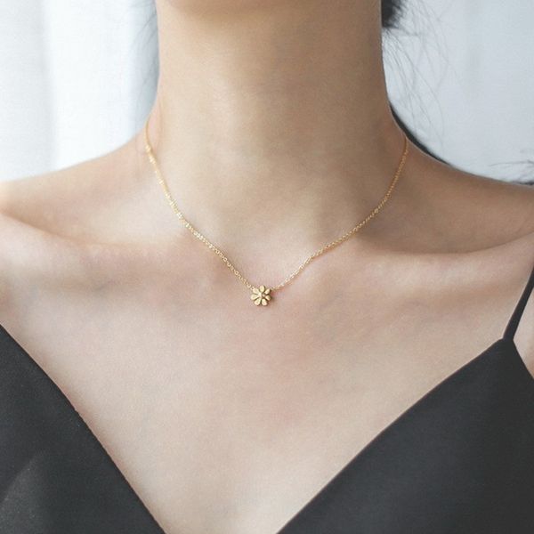 

fashion cute small daisy flower necklace for women girls gold color titanium stainless steel necklaces choker jewelry gift, Silver