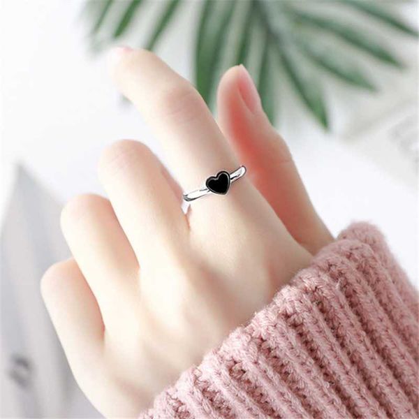 

simple love ring female fashion live mouth raw black women holiday gift party jewelry wholesale cluster rings, Golden;silver