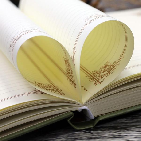 

notepads 2022 memory retro european diary simple literature and art classical masterpiece notebook college student notepad, Purple;pink