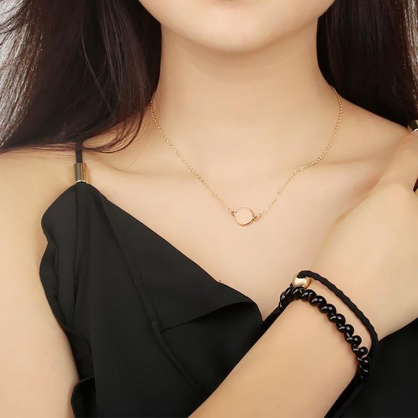 

chokers fashion geometric disc necklace resin clavicle chain pendant metal short jewelry party gift, Golden;silver
