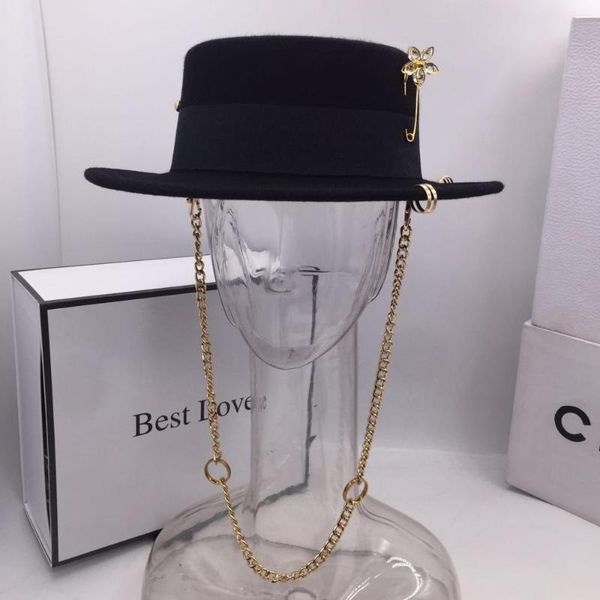 

stingy brim hats black cap female british wool hat fashion party flat chain strap and pin fedoras for woman a street-style shooting, Blue;gray