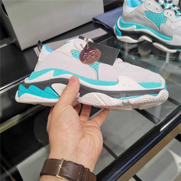 

2022 luxury designer triple s dress shoes white blue black brand new runners trainers sneakers with box