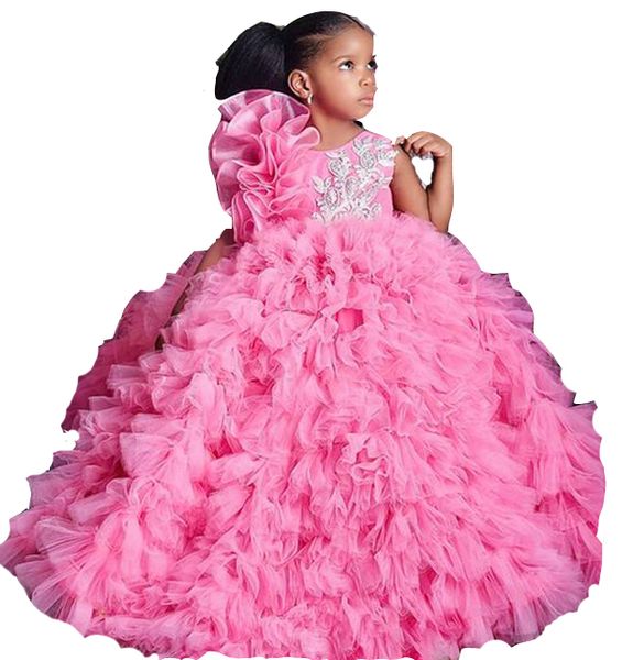 2022 Luxuriöse rosa Organza-Festzug-Quinceanera-Kleider für kleine Mädchen, Neckholder, 3D-Blumen, Blumen, Rüschen, abgestufte Spitze, Blumenmädchen-Erstkommunionkleid