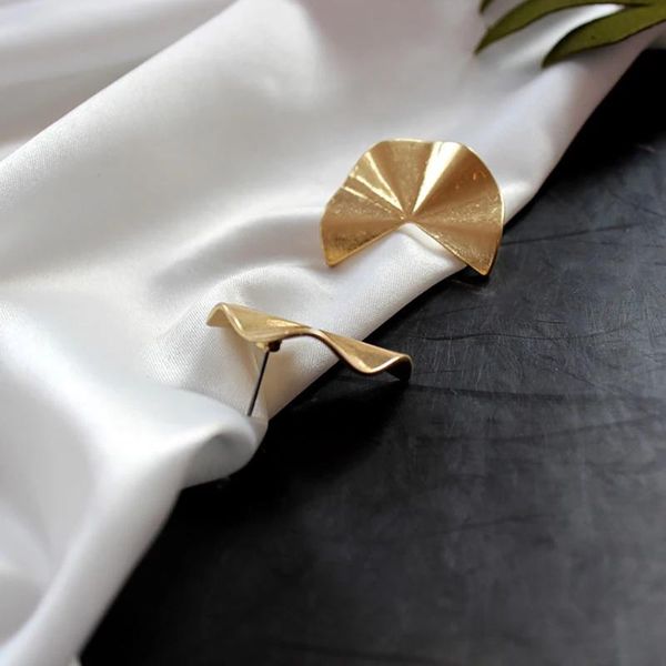 

stud ghidbk punk fold metal fan geometric earrings for women simple temperament statement jewelry brincos earring, Golden;silver
