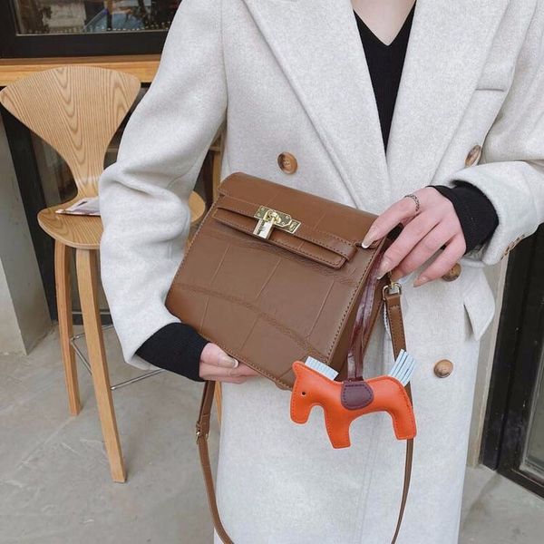 

net red small lock single shoulder messenger bag send pony pendant