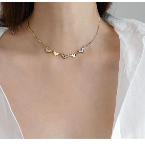 

chains korean version of ins cold wind simple and fashionable multiple small love white shell titanium steel short necklace, Silver