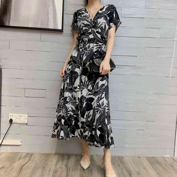 

dress women's wear in summer, spring and autumn 55, White;black