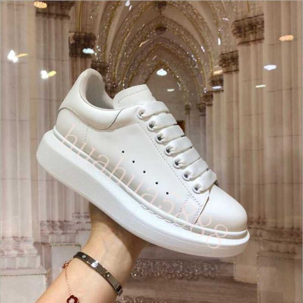 

2021 platform reflective flat shoe triple white reflective black multicolor tape silver sequins laser lime red flat shoe for men and women