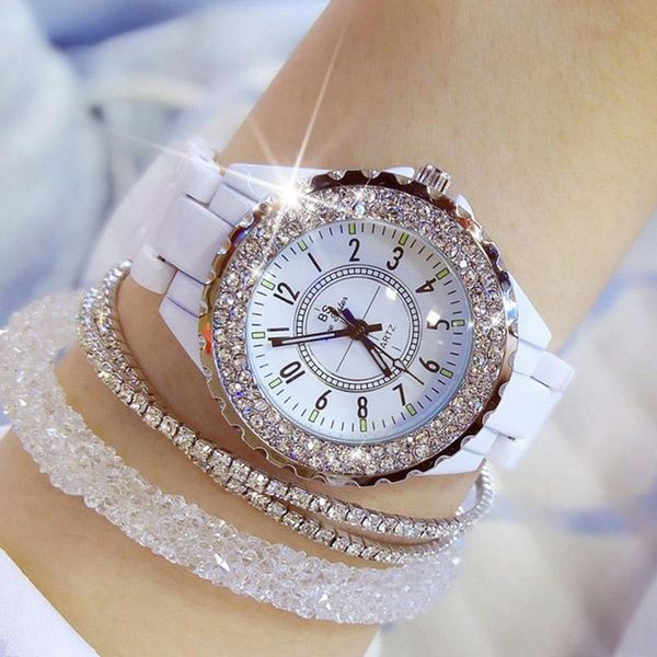 Нарученные часы Женщины смотрят 2021 Top Ceramic Whate Watch Fashion Quartz Ladies Forist Fired White Женские наручные часы