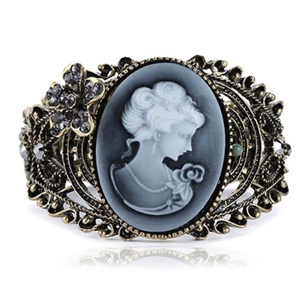 Charm-Armbänder Vintage Bronze Relief geschnitzt Cameo Statue Königin Armreif Strass Modeschmuck