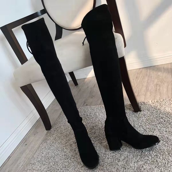 2021 Luxusdesigner Frauen Oberschenkel-hohe Stiefel Top Qualität schwarz sexy elastische Komfortable Mode über den Kniescheiben Drei Arten von chunkigen Heels Damen Freizeitschuhe