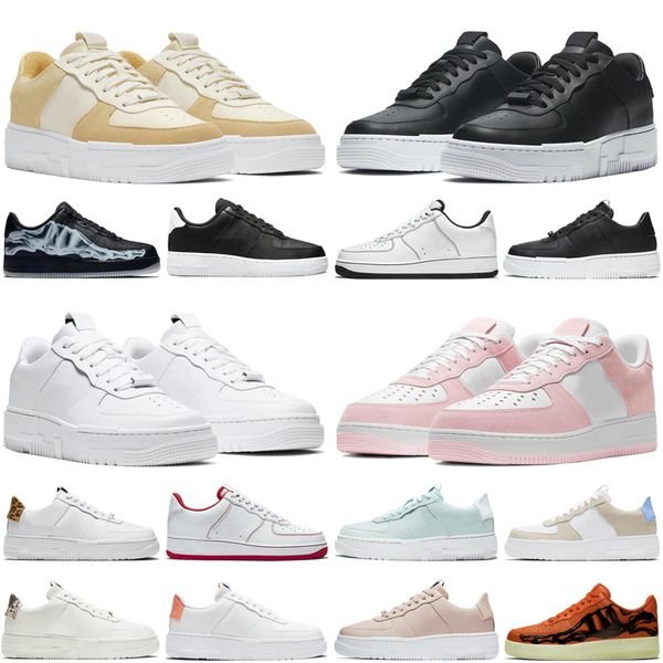 

react men women running shoes pixel undefeated triple black white mens womens trainers sports sneakers runners newest