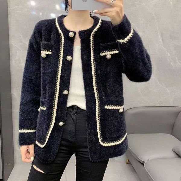 

thick mink fur super sweater coat, fabric feel good, especially warm, custom-made buttons and gold ribbon thief exquisite, Black