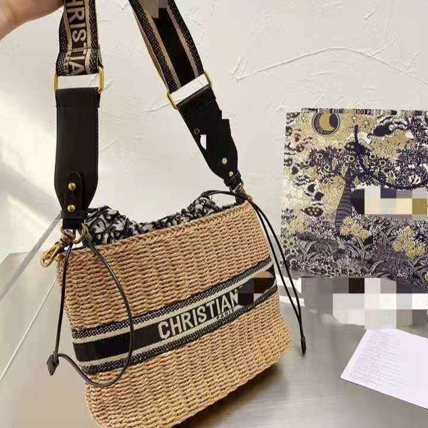 

2021 new straw woven slung bag for lady chen mbhg crossbody bag ysj