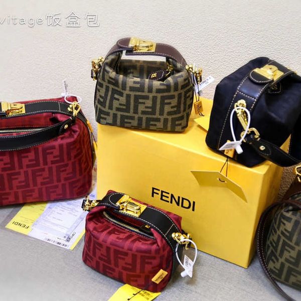 

women luxurys designers bags 2021 designer handbags multi pochette crossbody bag zhouzhoubao123 louisbags_18 hanghhangbag net red popul pmoz