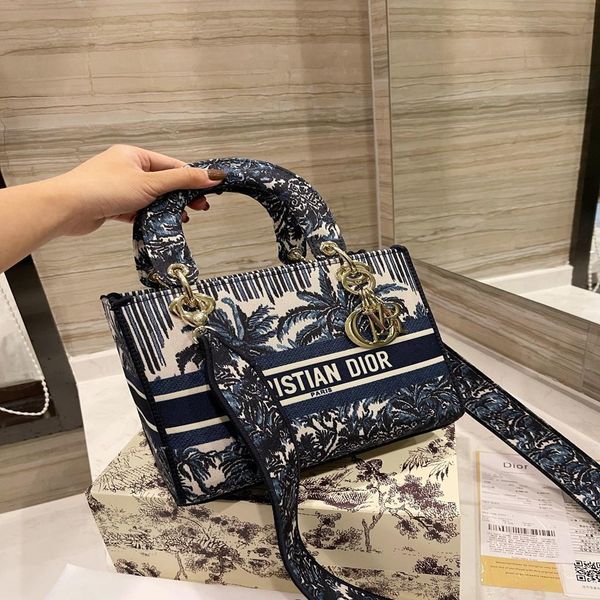 

women's bag 2021 new letter embroidery one shoulder slant bag fashion korean princess bag classic handbag women luxurys designers ysj q