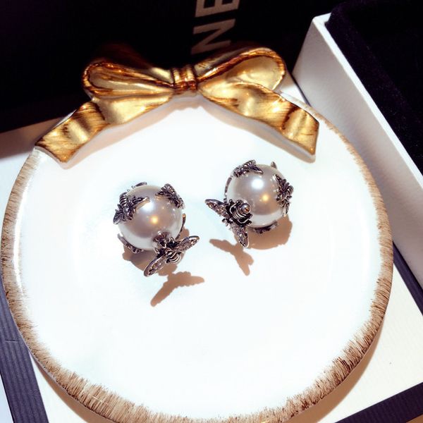 

fashion korean delicate rhinestone temperament wild dual-use earrings eerrings female, Golden