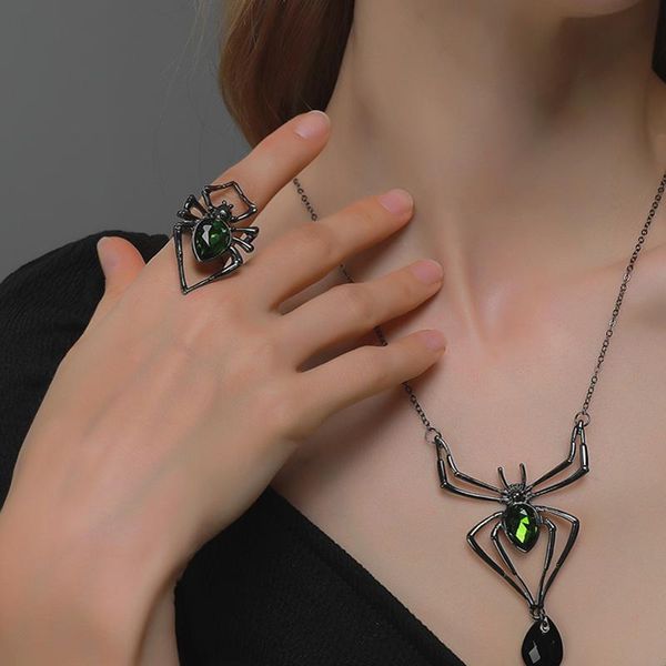 

pendant necklaces gothic vintage green crystal spider necklace for women punk goth rock neck chains fashion jewelry gift halloween, Silver
