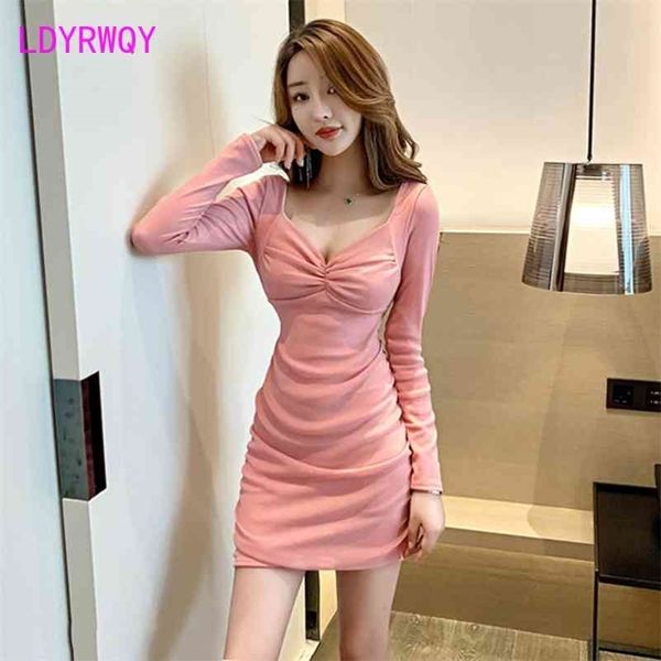 [Ldyrwqy] Moda sexy mostrando peito temperamento cintura emagrecimento plus veludo espessamento quadril vestido de fundo mulheres 210416