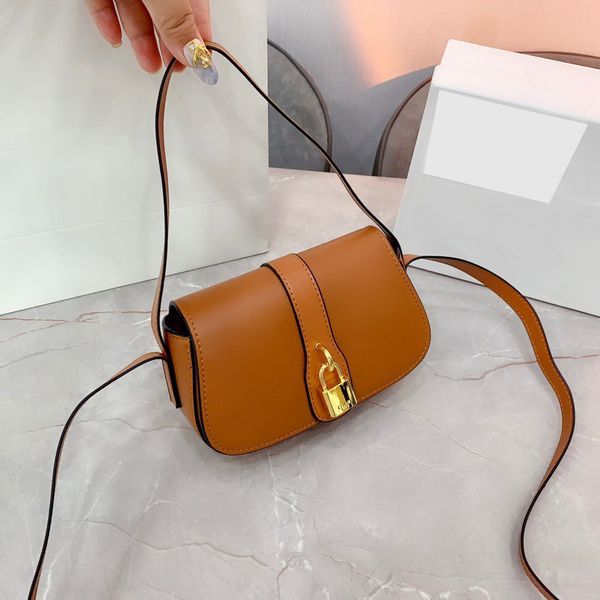 

70% factory store ins messenger 2021 fashion korean mini portable saddle bag