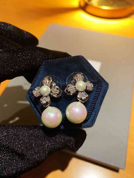 

d japanese pearl earrings with s925 sier ear nails, Golden