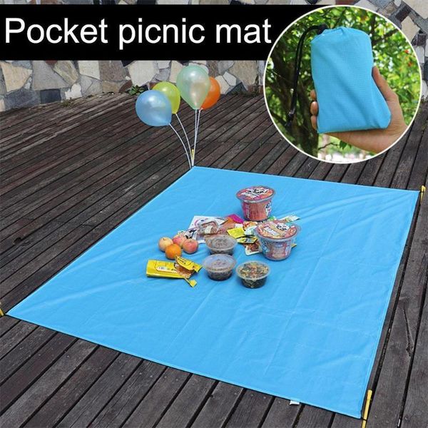 

outdoor pads 110cm*70cm portable waterproof camping picnic used as mat tablecloth/parasol/tarpaulin multifunctional m7j4
