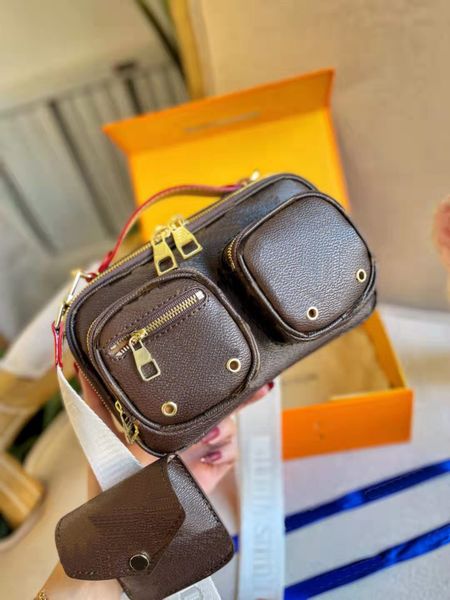 

designer designed diagonal bag. old flower pattern, retro style. size: 24cm.