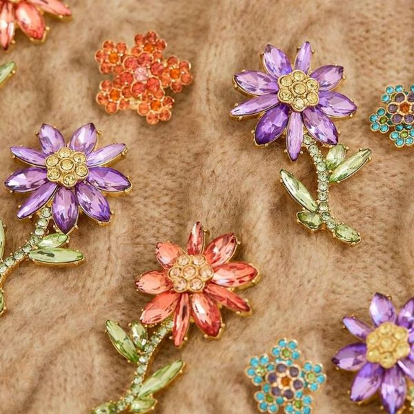 

fashion crystal flower stud earrings bohemia cute multicolor rhinestone korean charm wedding jewelry gifts, Golden;silver