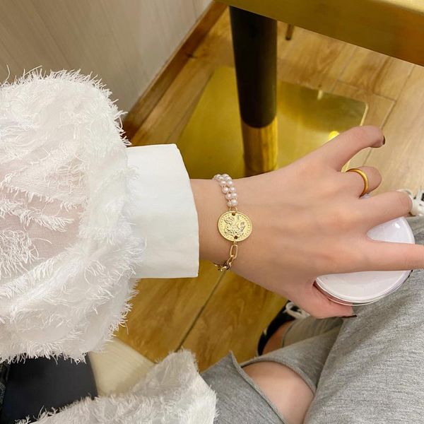 

charm bracelets creative asymmetric personality avatar bracelet simple special-interest design ins style female pearl, Golden;silver