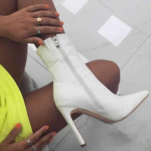 

boots 2021 simple versatile short pointed square heel fashionable women's, Black