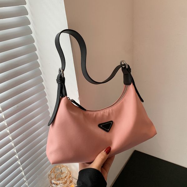

factory direct sale 75% off 2021 this year, simple leisure armpit nylon single shoulder messenger is popular. women are versatile and lightw