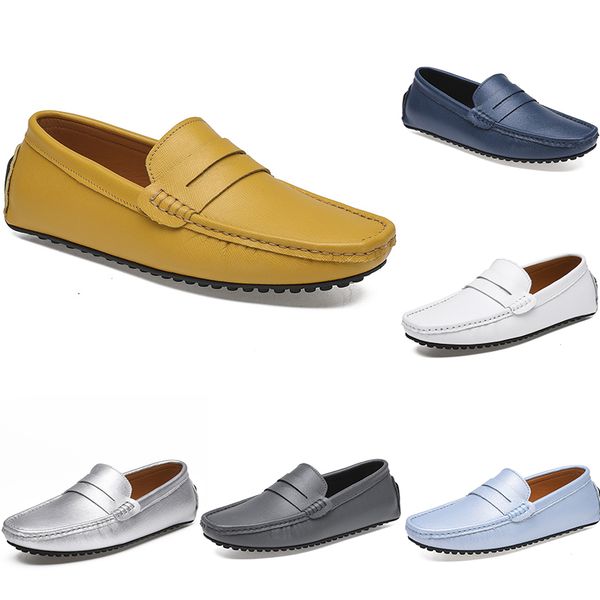 Sapatos de condução ocasional dos homens de couro homens macios Moda Moda Negra Negra Branco Azul Prata Amarelo Calçado Cinzento All-Match Lazy Cross-border 38-46 Color72