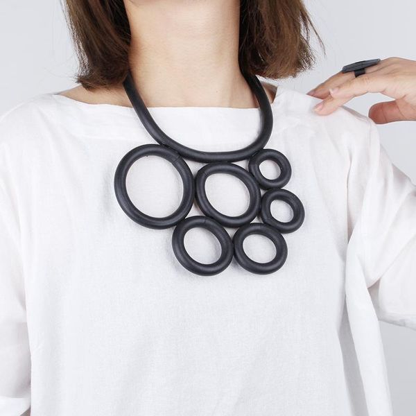 

steampunk statement rubber choker jewelry current ladies black necklace thick chain 6 circles pendant costume jewellery chic chokers, Golden;silver