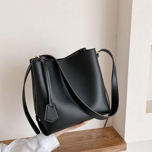 

evening bags pu leather bucket for women 2021 winter solid color shoulder bag handbags female travel ladies fashion brand handle