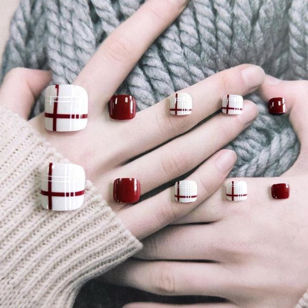 

false nails fashion fake french toe with glue removable square manicure color paragraph toenails nude short 24pcs/s d2t0, Red;gold