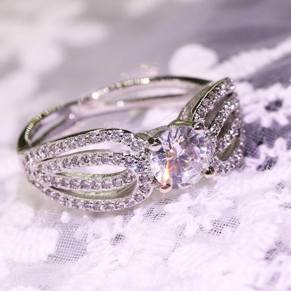

wyjzy exquisite luxury fashion set with zircon ring lace european and american fashion ring ladies fine engagement jewelry, Slivery;golden