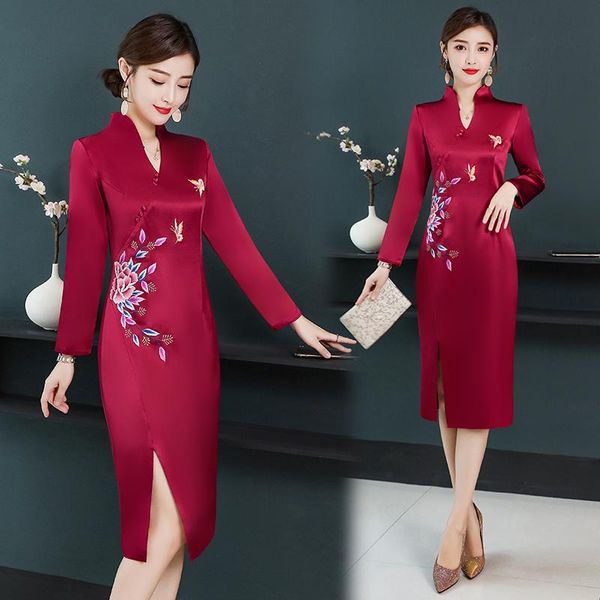 

ethnic clothing fashion cheongsam mother's wedding banquet embroidery chinese fengxi mother-in-law dress long sleeve, Red