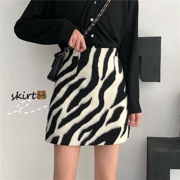 

2021high waist fashion all-match bag hip a-line short skirt one-step zebra pattern woolen material bust skirts, Black