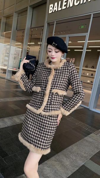 

heavy industry custom rabbit fur coat skirt set, White