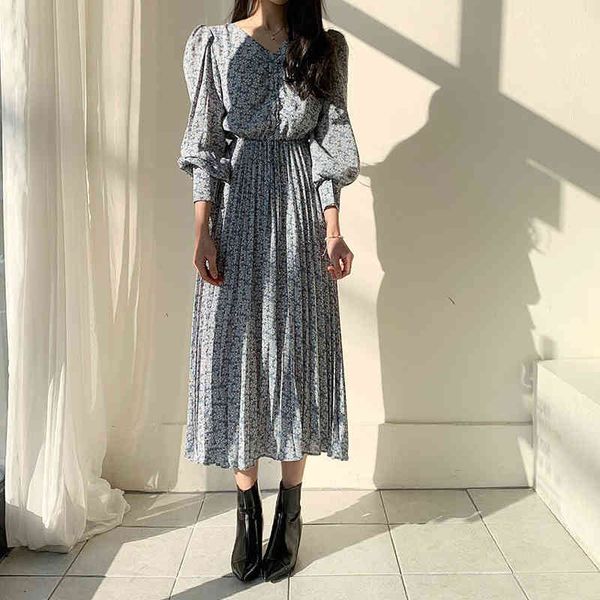 

jxmyy vintage lantern sleeve ruched women dress v-neck floral print pleated dress female a-line chiffon dress femme 210412, Black;gray