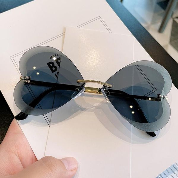 

sunglasses 2021 trimming heart shape women personality street beat eyeglasses metal rimless clear ocean lens sun glasses uv, White;black