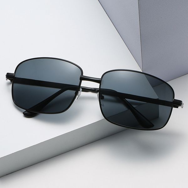 

2021 polarizing metal fashion men's high definition box sunglasses