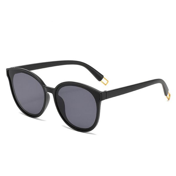 

european and american fashion sunglasses trend net celebrity same paragraph anti-ultraviolet with label, White;black